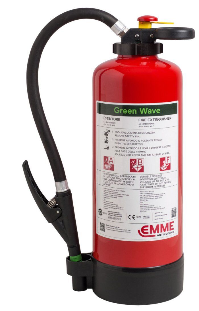 Green Wave 6-Liter Fluorine-Free Foam Fire Extinguisher - Model 32066-701 - GW6A